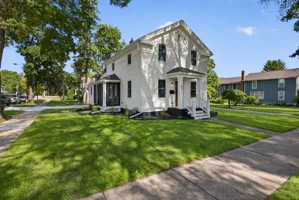 303 E Middle Street, Chelsea, MI 48118