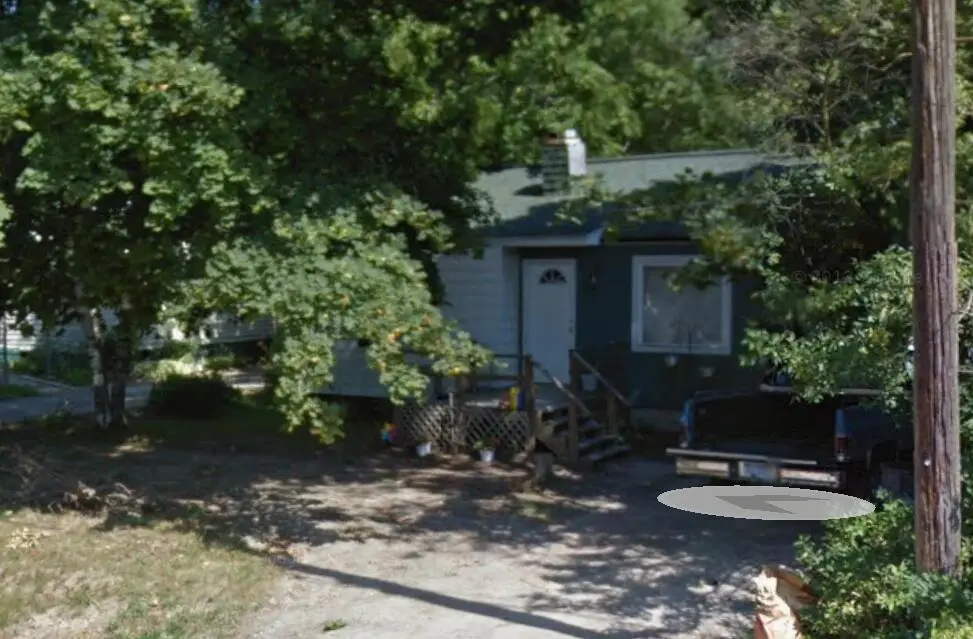 3290 W Gracelawn Avenue, Flint, MI 48504 - #1