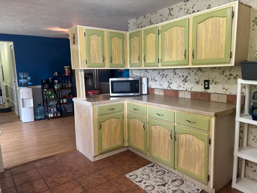 211 S 24th Street S, Battle Creek, MI 49015 - #3