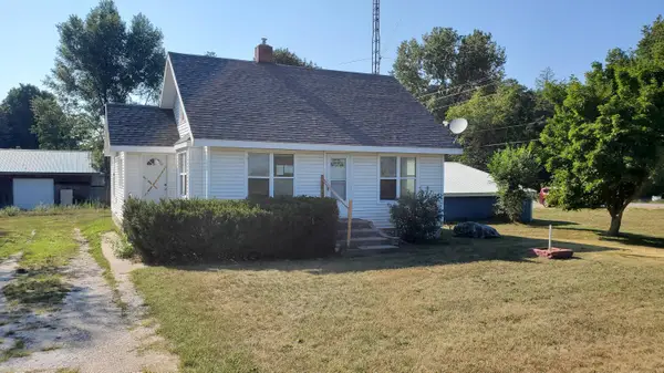 2845 S Oceana Drive, Shelby, MI 49455