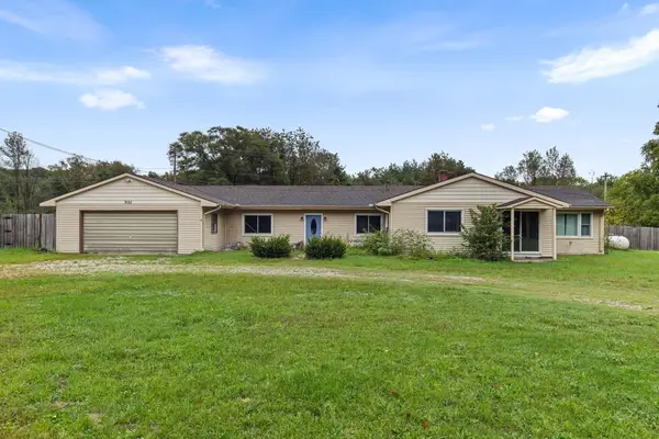 9182 S Warner Avenue, Fremont, MI 49412