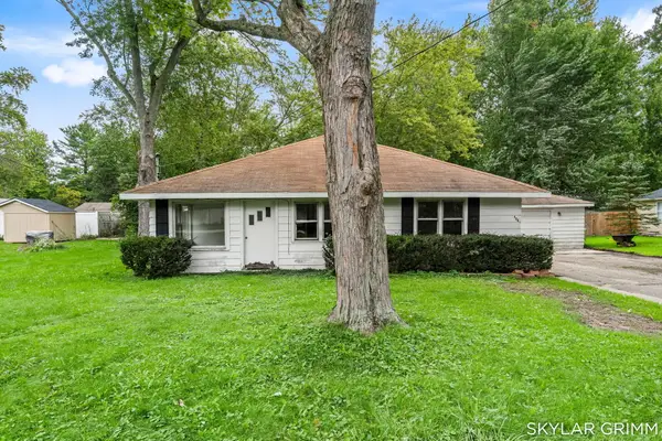 404 Park Street, Coopersville, MI 49404