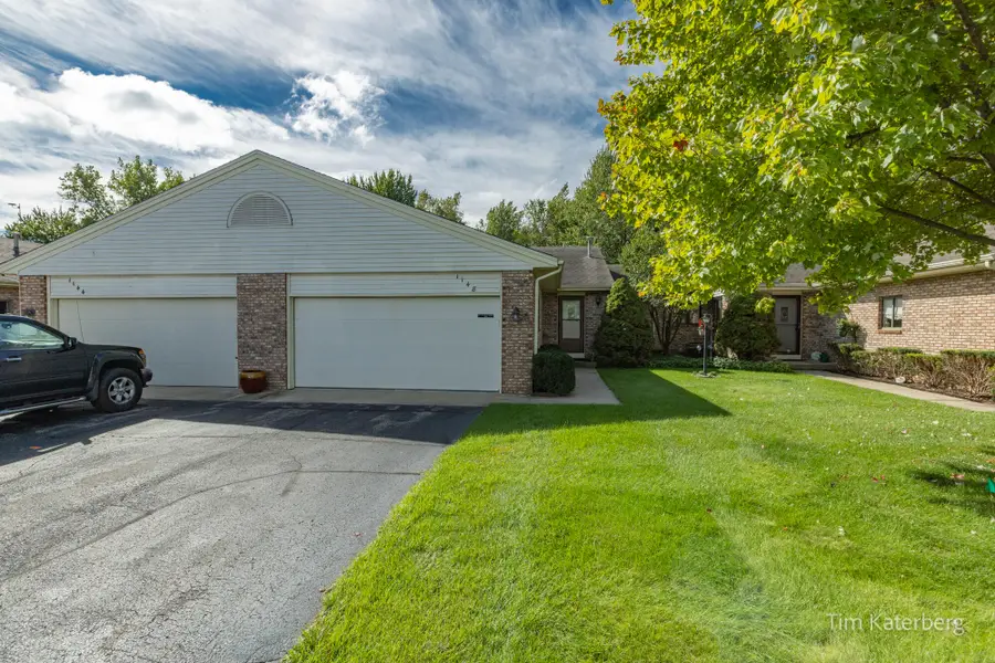 1148 Amberwood W Drive Sw, Byron Center, MI 49315 - #2