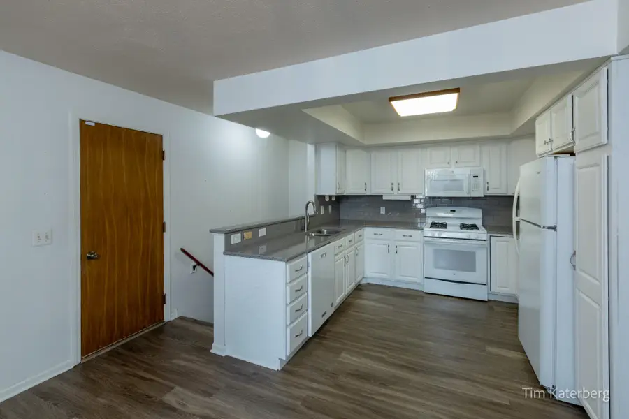 1148 Amberwood W Drive Sw, Byron Center, MI 49315 - #3