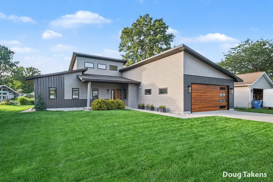 8245 Indian Shores Drive, Howard City, MI 49329 - #2