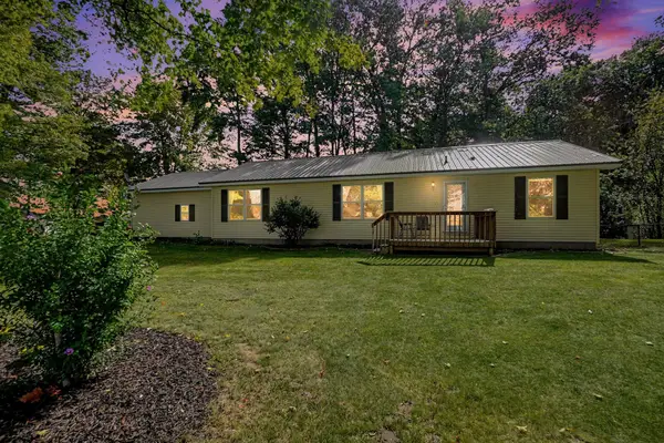 5565 Cozy Point Drive, Newaygo, MI 49337