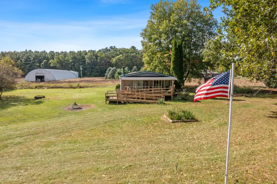 9437 N Bailey Road, Howard City, MI 49329 - #3