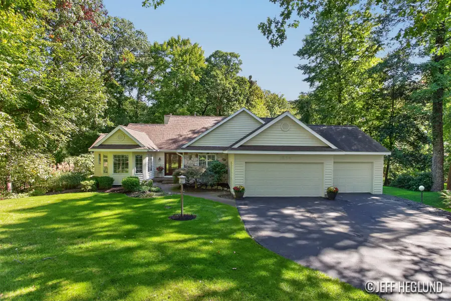 1926 Country Brook Drive Se, Ada, MI 49301 - #3