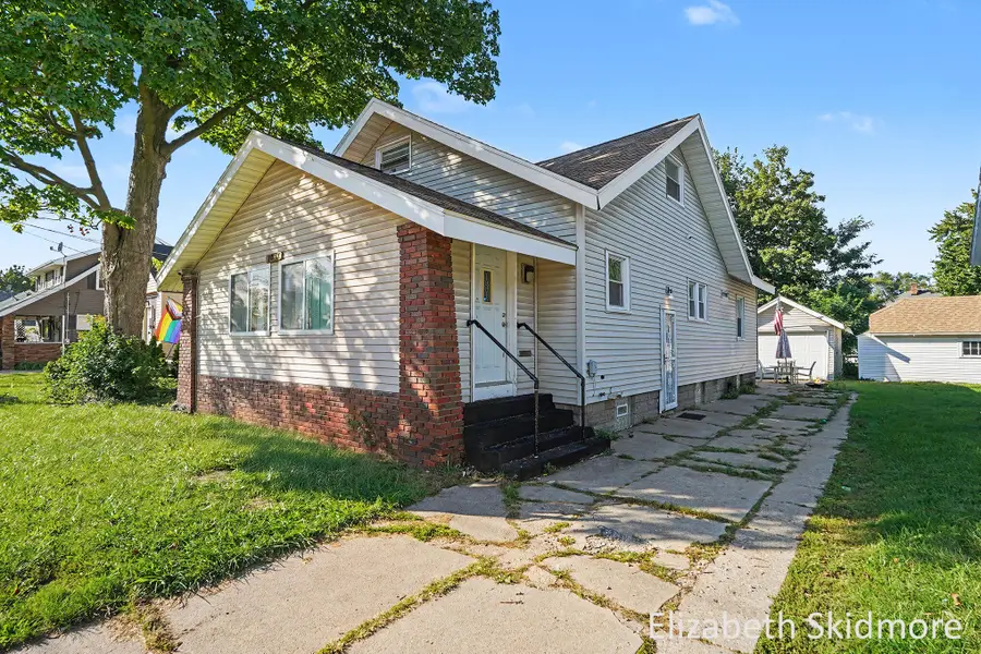 1037 Burton Street Se, Grand Rapids, MI 49507 - #2