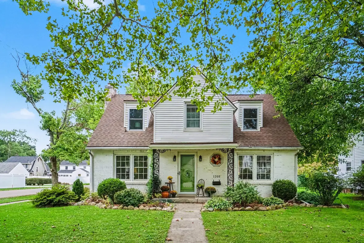 1205 Cambridge Drive, Kalamazoo, MI 49001 - #1