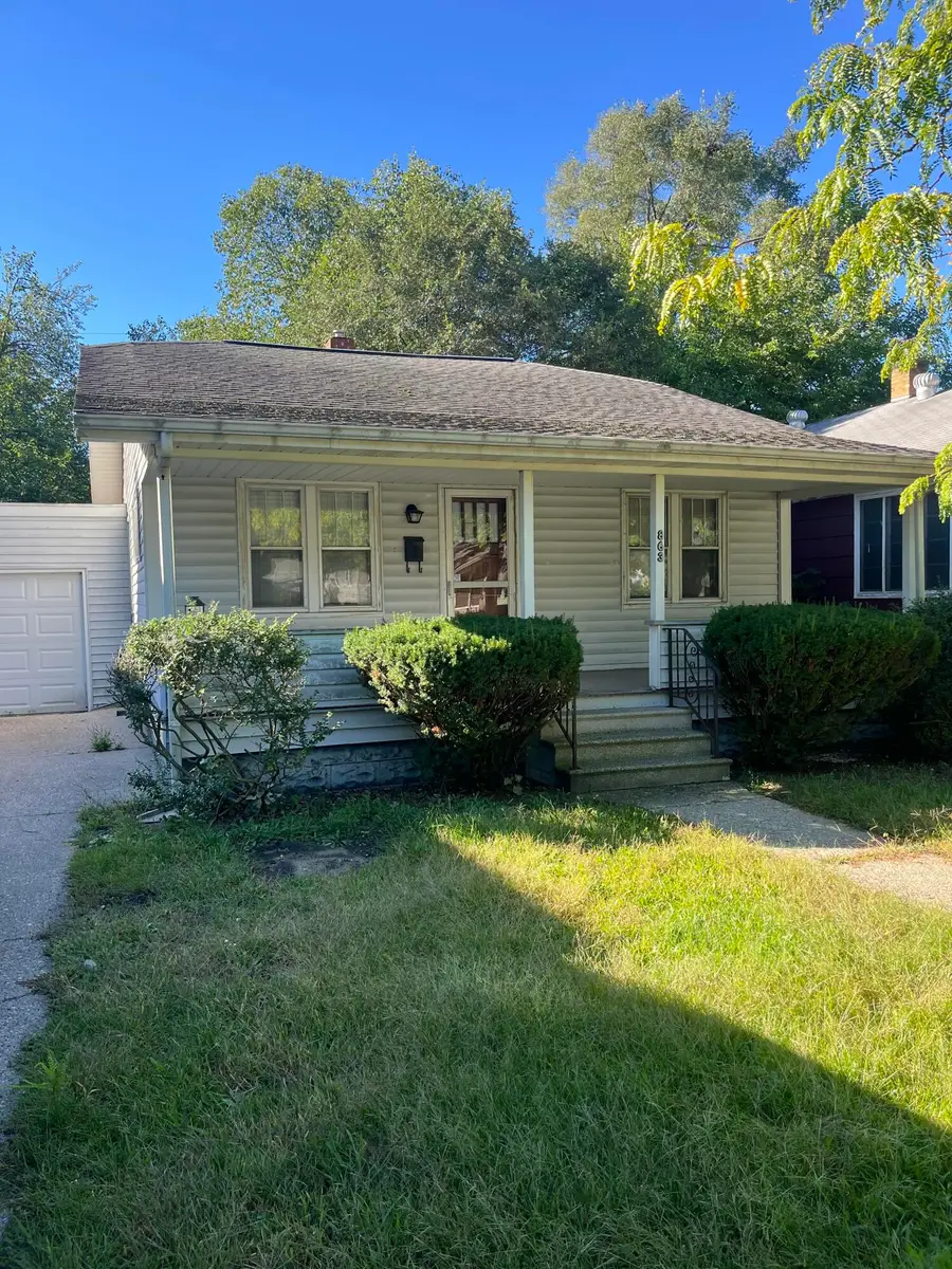 863 E Isabella Avenue, Muskegon, MI 49442 - #2