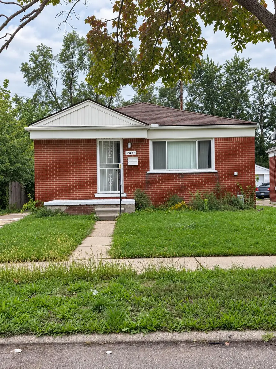 7811 Ashton Avenue, Detroit, MI 48228 - #2