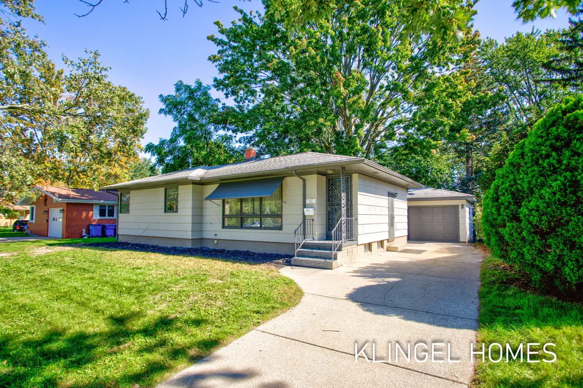 902 S Despelder Street, Grand Haven, MI 49417 - #1