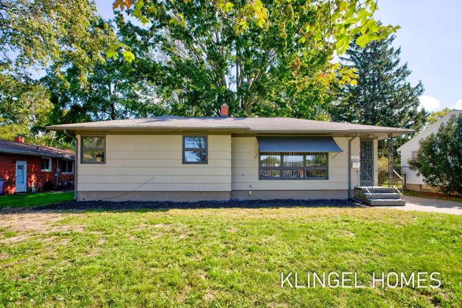 902 S Despelder Street, Grand Haven, MI 49417 - #2