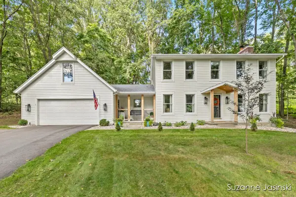 3597 Riverwoods Drive Ne, Rockford, MI 49341