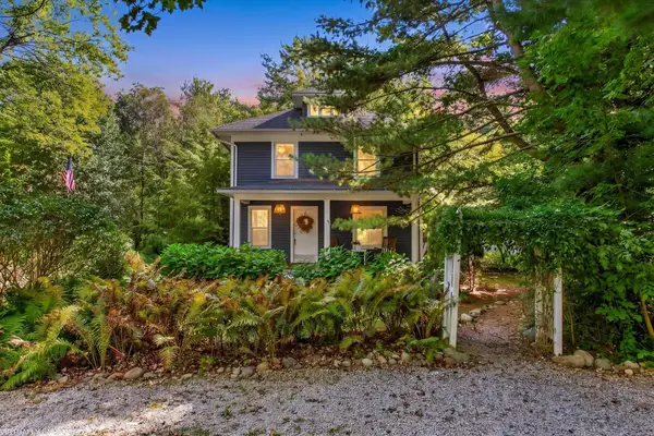 6540 Old Allegan Road, Saugatuck, MI 49453