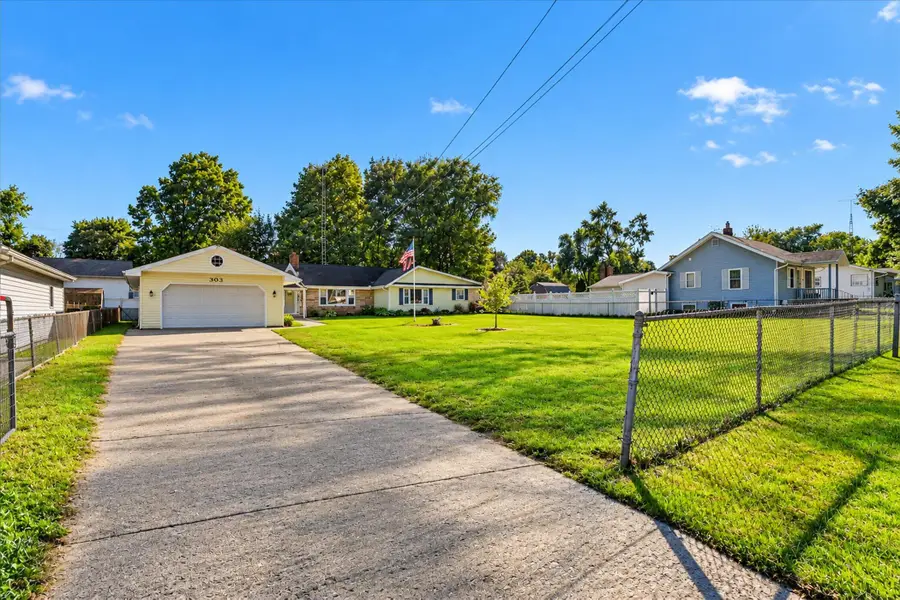 303 Marshall Street, Jackson, MI 49202 - #2