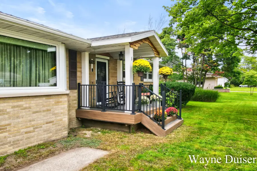 5183 Mcdowell Street, Norton Shores, MI 49441 - #3