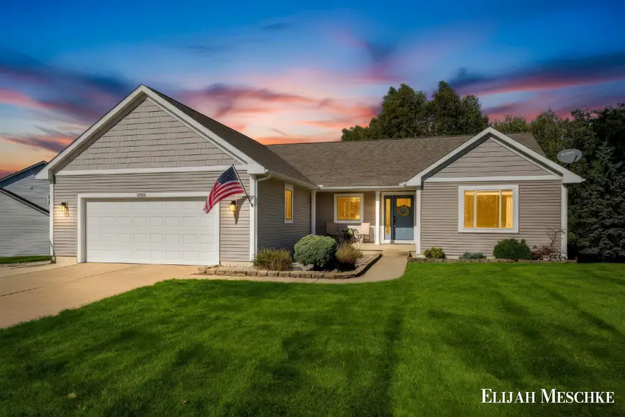 2026 Orchard Ridge Drive Nw, Grand Rapids, MI 49534 - #2