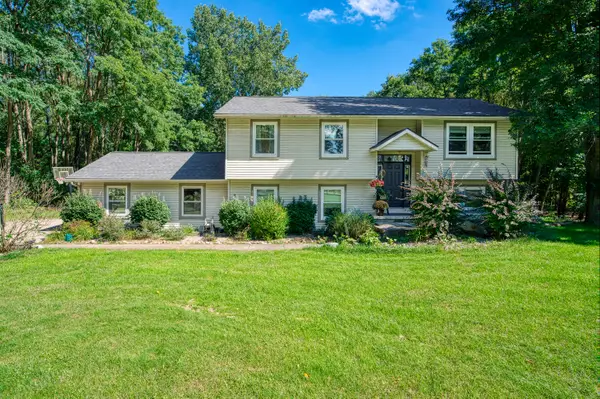 7375 Moeckel Road, Grass Lake, MI 49240