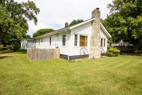 207 E Bertrand Road, Niles, MI 49120