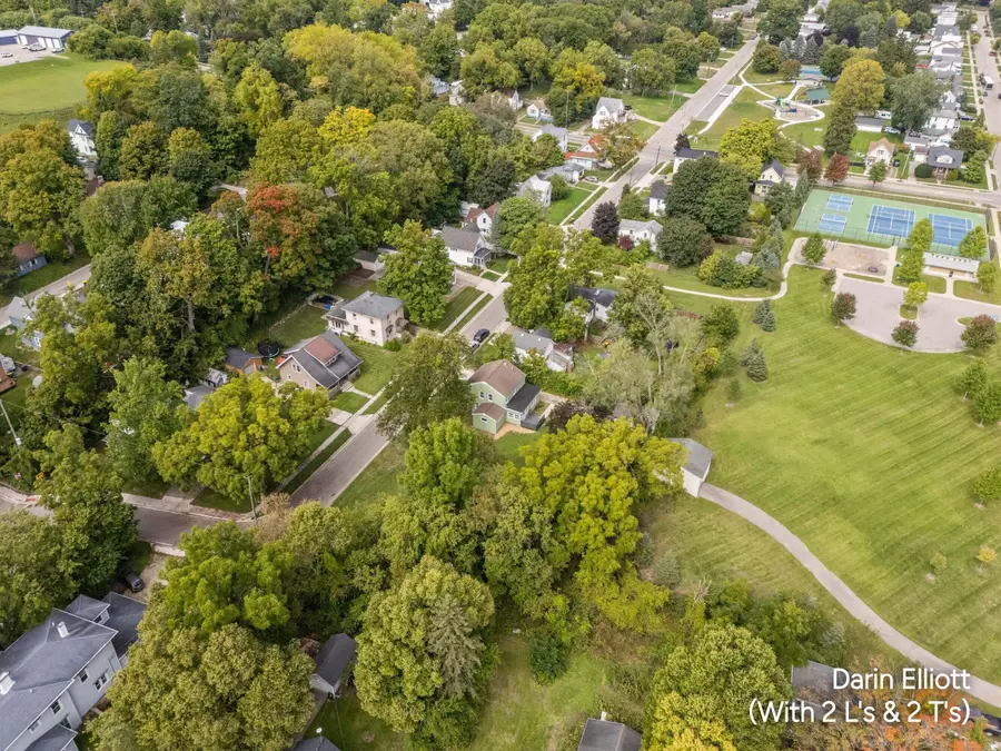 334 Division Street, Ionia, MI 48846 - #3