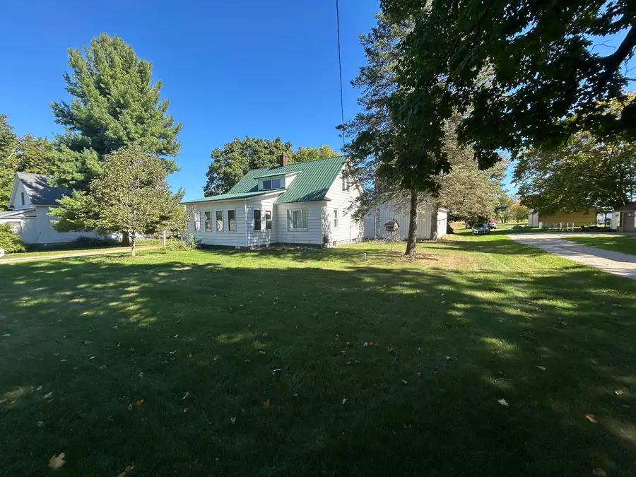 6144 S Fitzgerald Avenue, Fremont, MI 49412 - #2