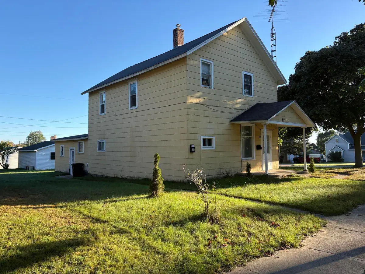 409 4th Street, Ludington, MI 49431 - #1