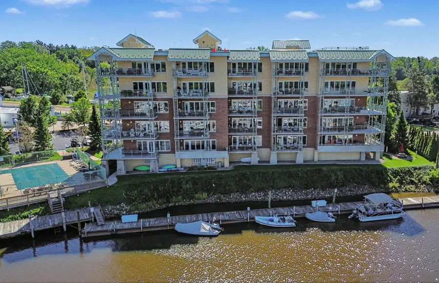 815 Wells Street #504, South Haven, MI 49090 - #2