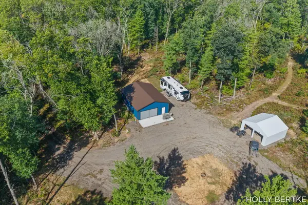 4152 E Creek Wood Drive, Chase, MI 49623