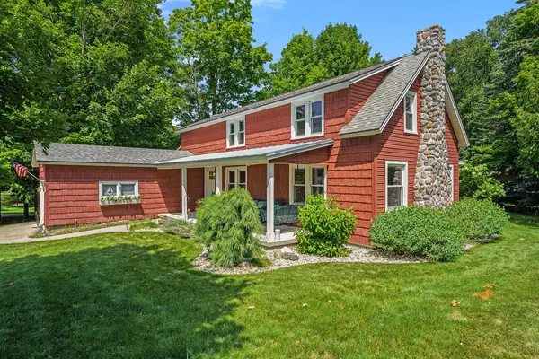 260 S Rush Street, Pentwater, MI 49449