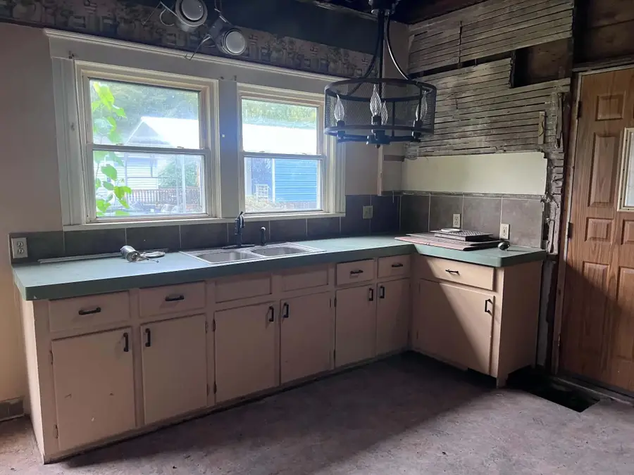 407 S Webster Street, Jackson, MI 49203 - #2