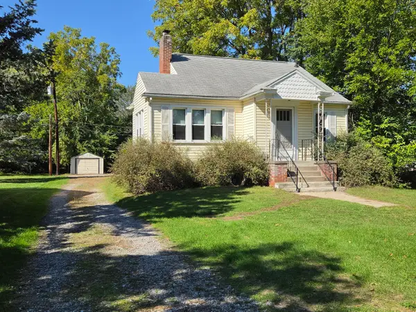1568 S Crown Street, Westland, MI 48186