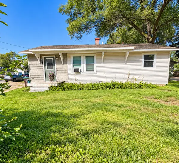 2260 Oak Park Drive, Muskegon, MI 49442