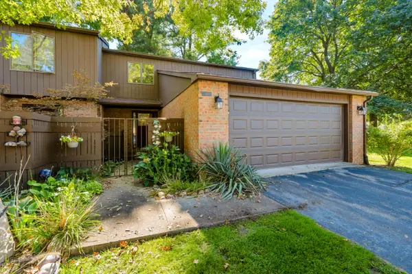 131 Pine Cove Circle, Kalamazoo, MI 49006