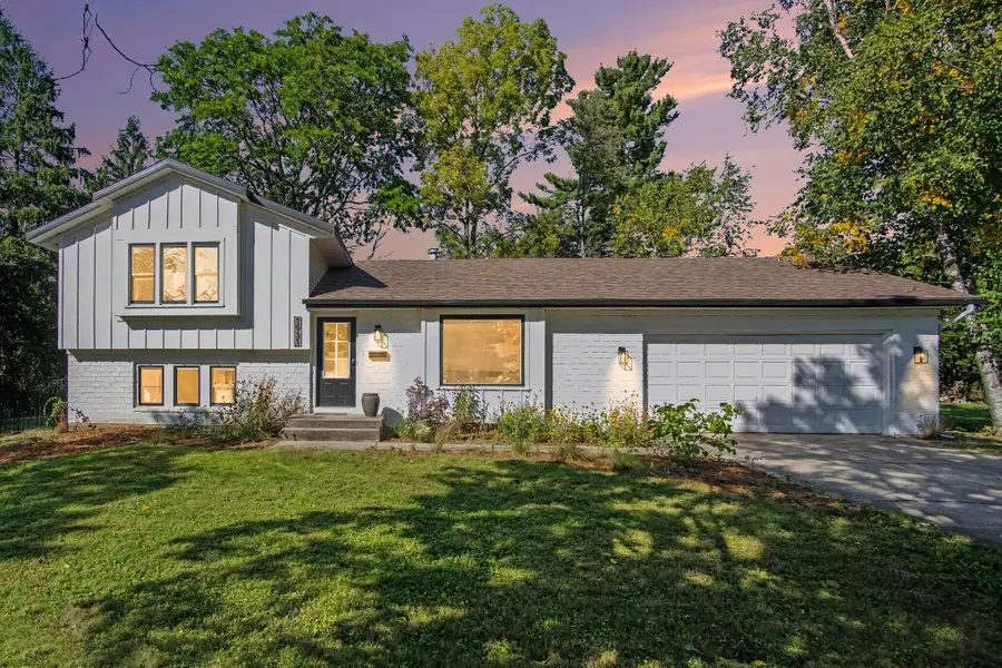 1931 Lonsdale Drive Ne, Grand Rapids, MI 49503 - #2
