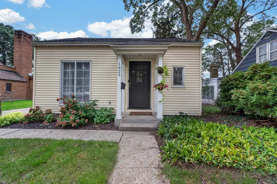 1629 Montague Avenue, Muskegon, MI 49441 - #2