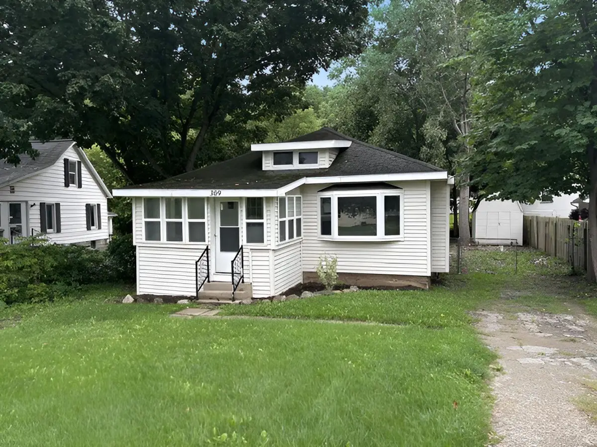 309 W Riverside Drive, Ionia, MI 48846 - #1