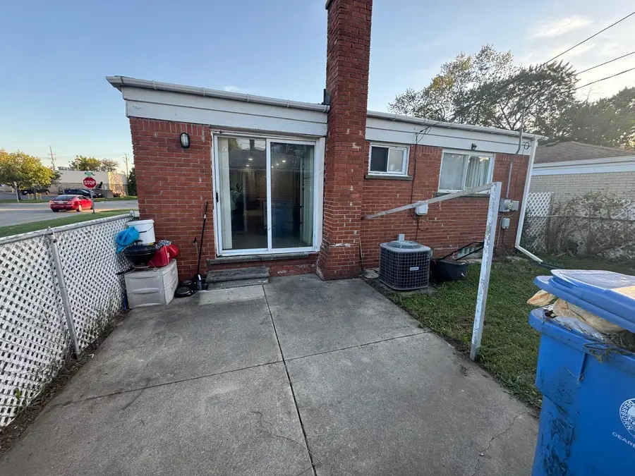 24104 Hass Street, Dearborn Heights, MI 48127 - #3