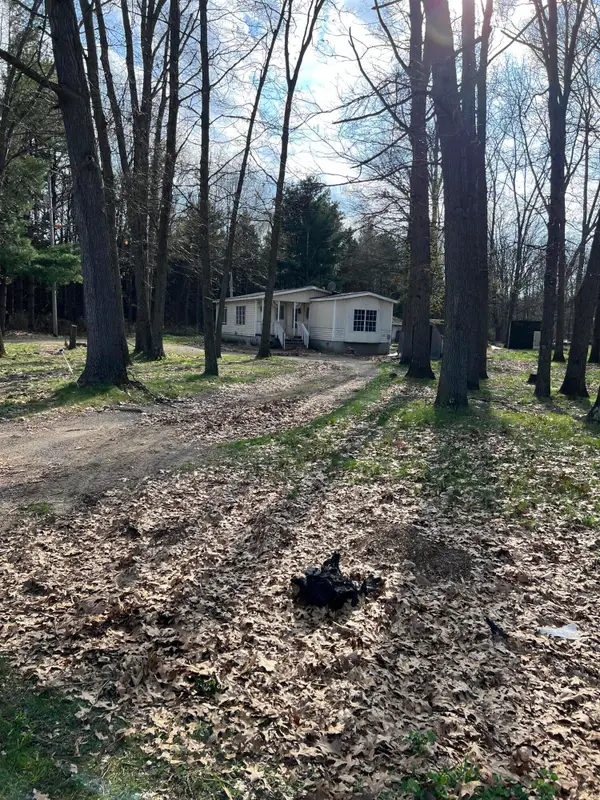 53774 N Fisher Lake Road, Three Rivers, MI 49093