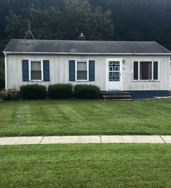 388 Cherry Street, Coloma, MI 49038