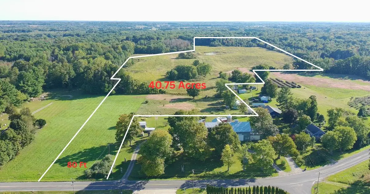 5710 Riverside Road, Coloma, MI 49038 - #1