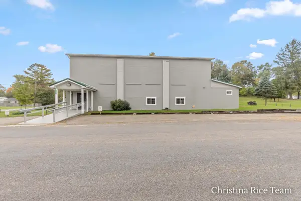 207 N Clark Street, Six Lakes, MI 48886