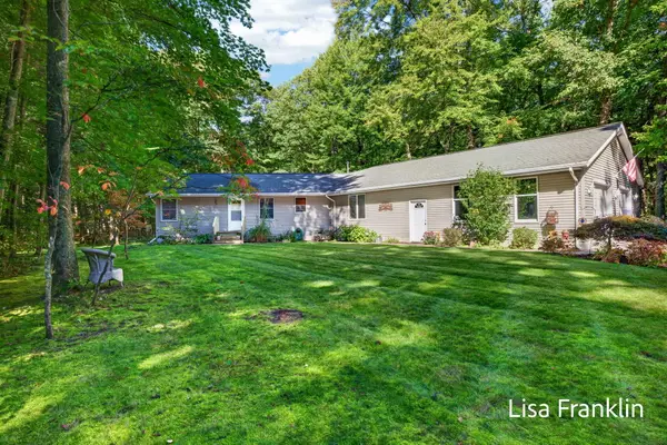 14595 State Road, Spring Lake, MI 49456