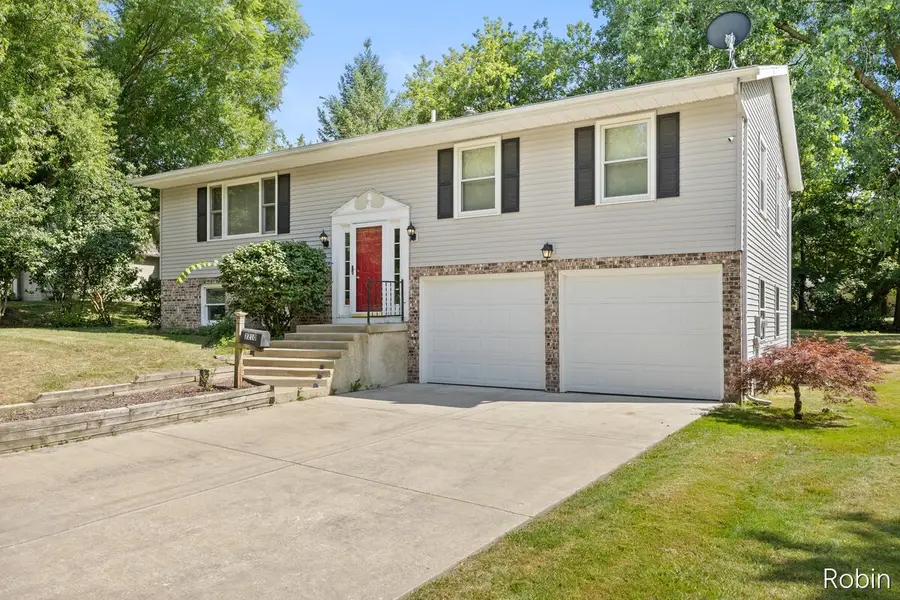 2210 Skyline Drive Nw, Grand Rapids, MI 49504 - #2