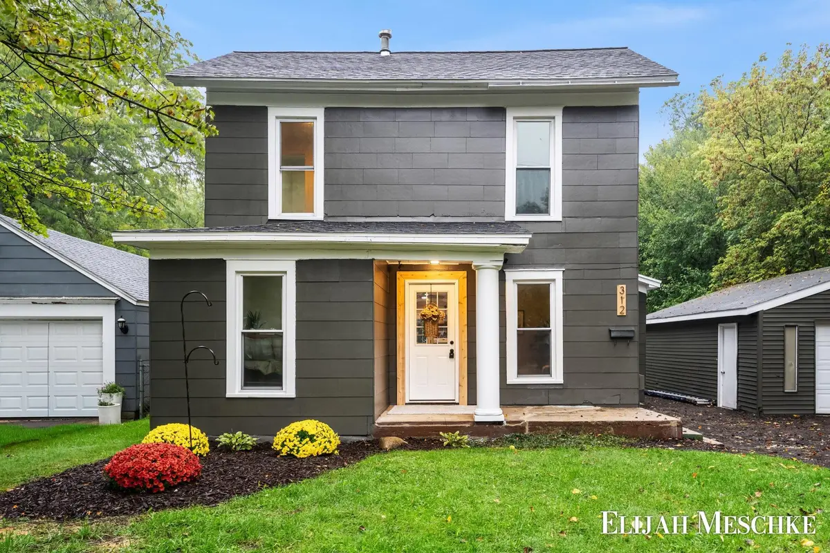 312 N Smith Street, Greenville, MI 48838 - #1