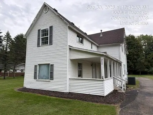 6536 E Becht Road, Coloma, MI 49038