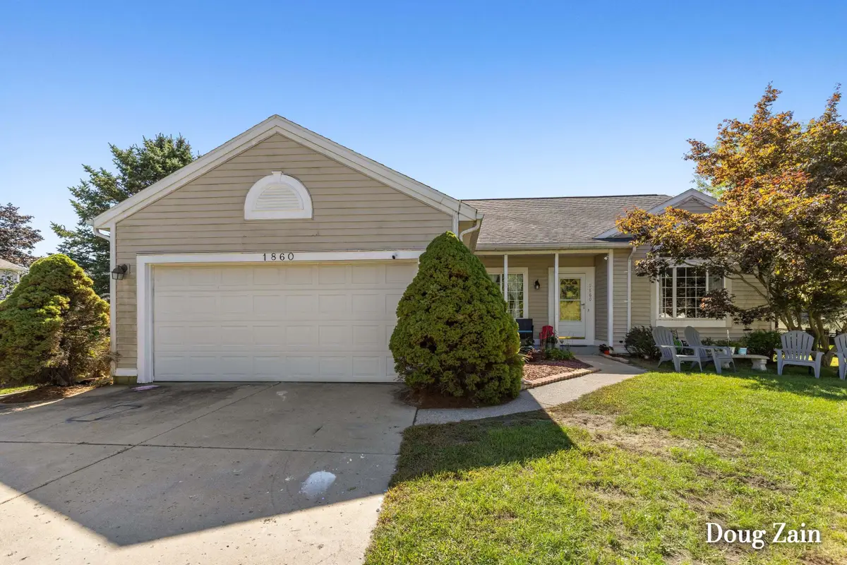 1860 Sandrel Drive Ne, Grand Rapids, MI 49505 - #1