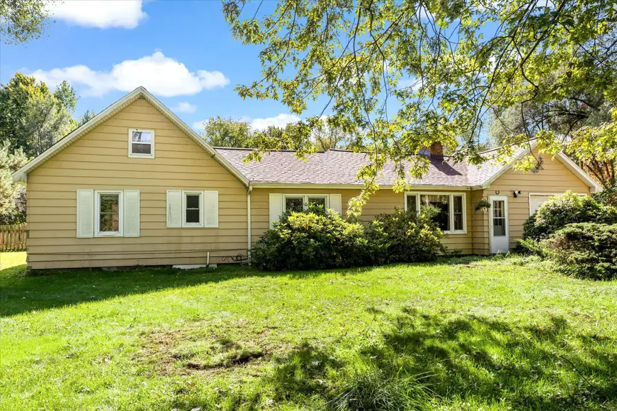 735 Wilson Avenue Sw, Grand Rapids, MI 49534 - #3