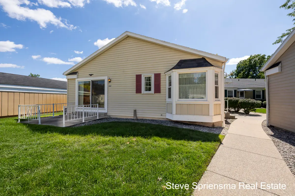942 Village Lane, Jenison, MI 49428 - #1
